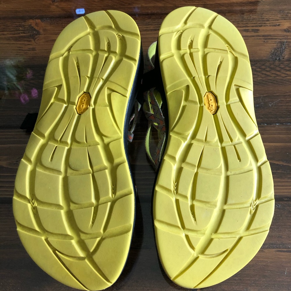 Chacos - Picture 3 of 6
